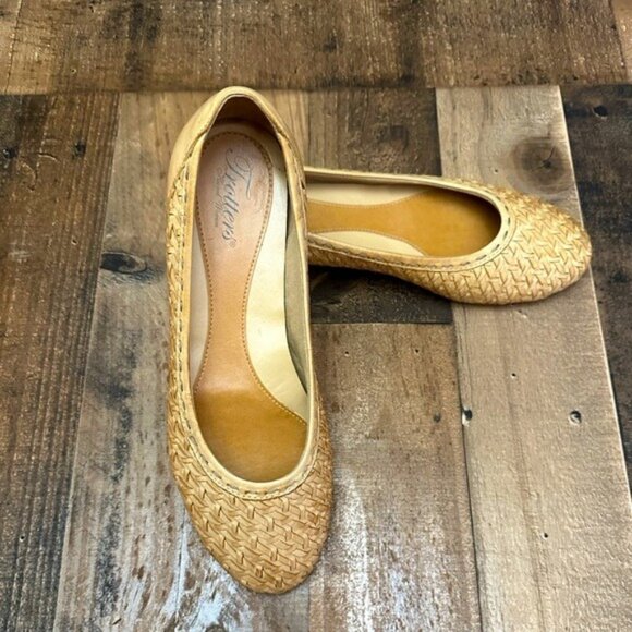 Trotters Womens Tan Woven Leather Ballet Flats Size 7M - Picture 3 of 6